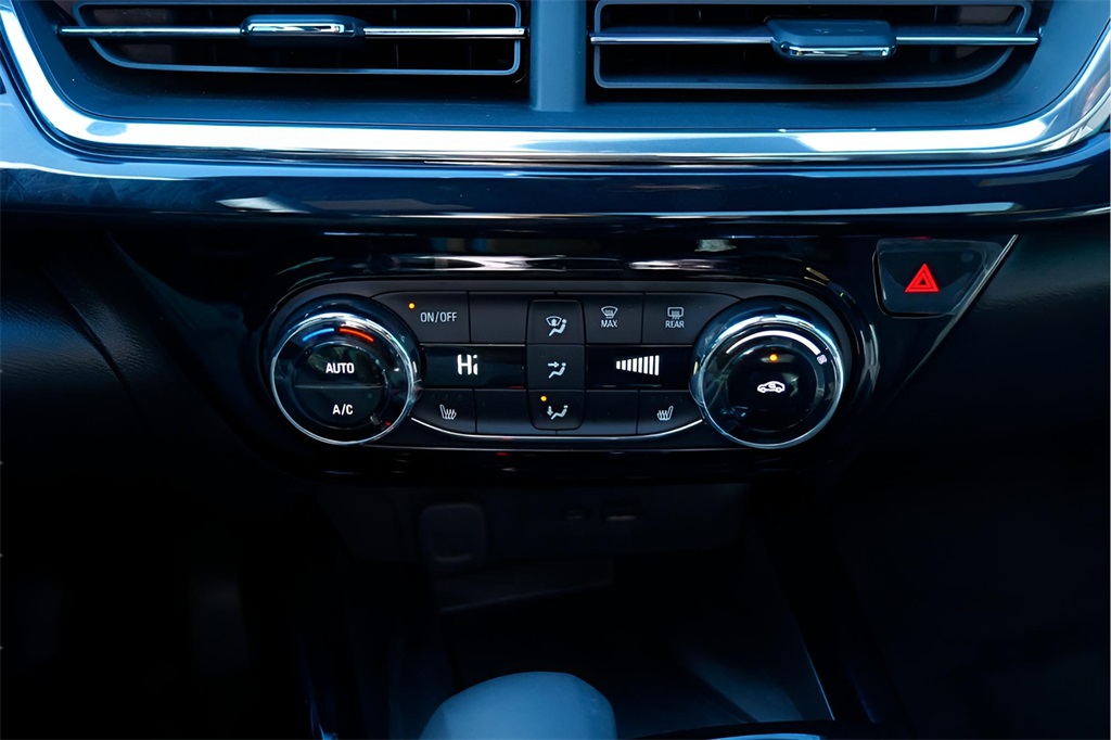 Used Car 2025 Chevrolet Trax  2rs For Sale Under $30,000 In Austin, Texas