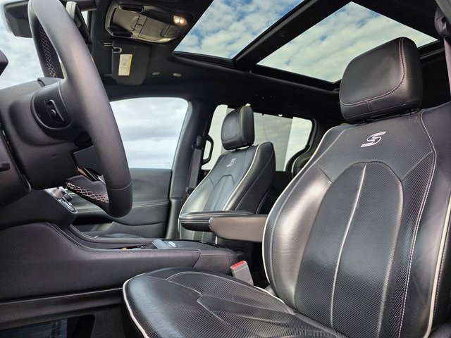 2024 Chrysler Pacifica Limited White at Martin Chrysler Dodge Jeep Ram