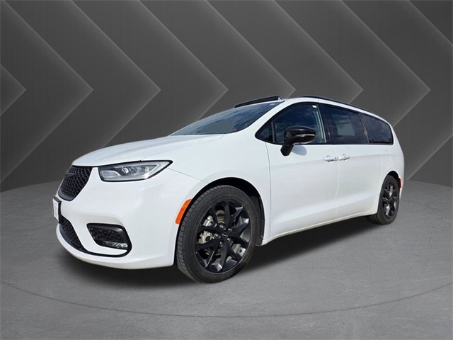 2024 Chrysler Pacifica Limited White at Martin Chrysler Dodge Jeep Ram
