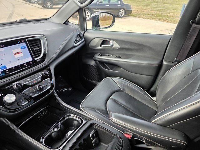 2024 Chrysler Pacifica Limited White at Martin Chrysler Dodge Jeep Ram