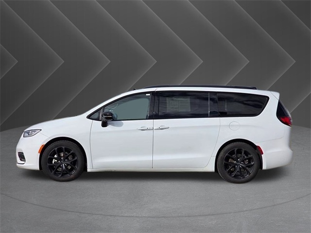 2024 Chrysler Pacifica Limited White at Martin Chrysler Dodge Jeep Ram
