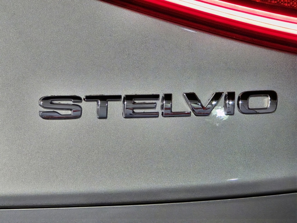 Thumbnail: 2019 Alfa Romeo Stelvio - 11