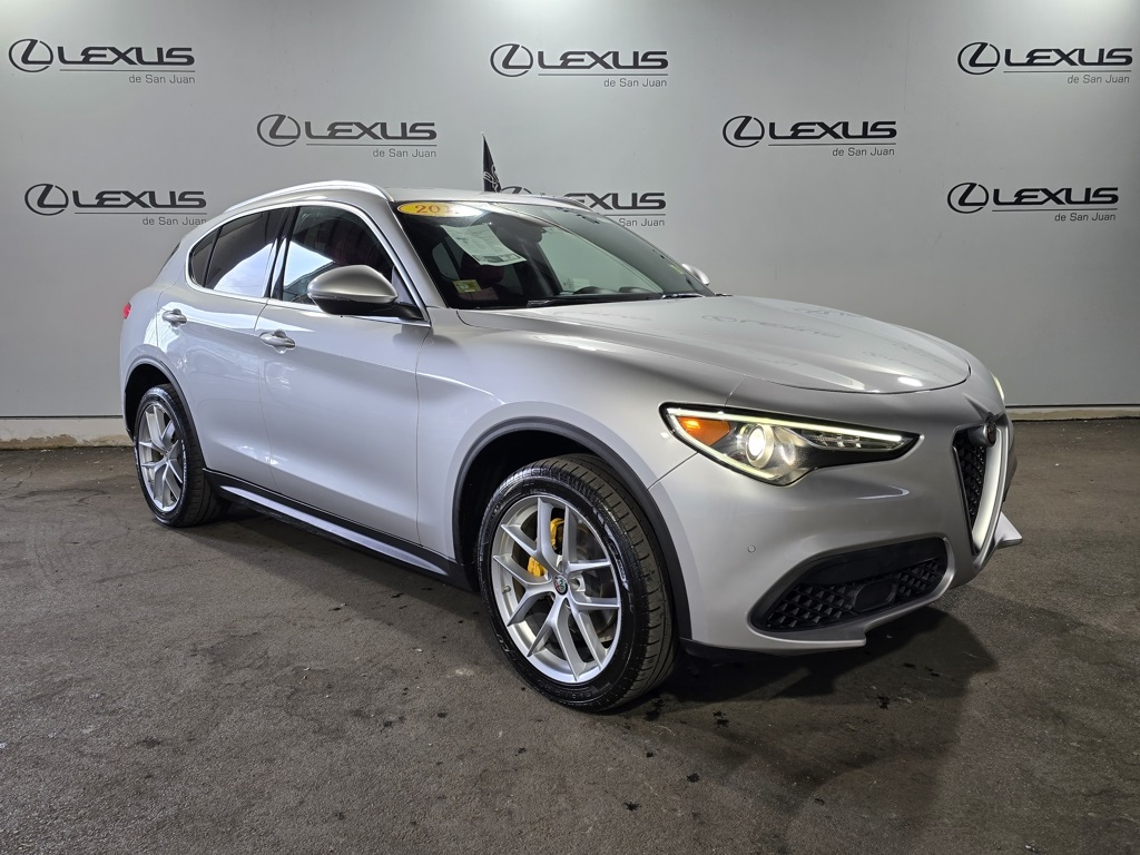 Thumbnail: 2019 Alfa Romeo Stelvio - 3