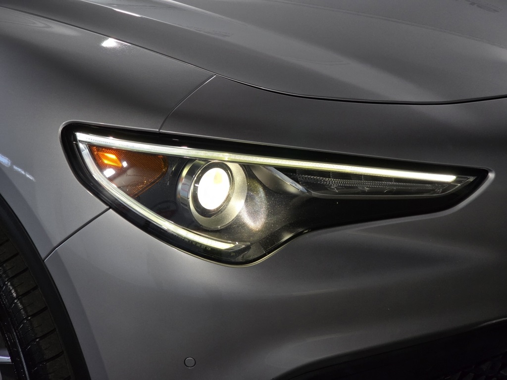 Thumbnail: 2019 Alfa Romeo Stelvio - 5