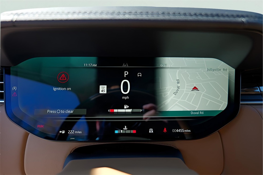 Used Car 2025 Land Rover Range Rover  Se For Sale Under $140,000 In Austin, Texas