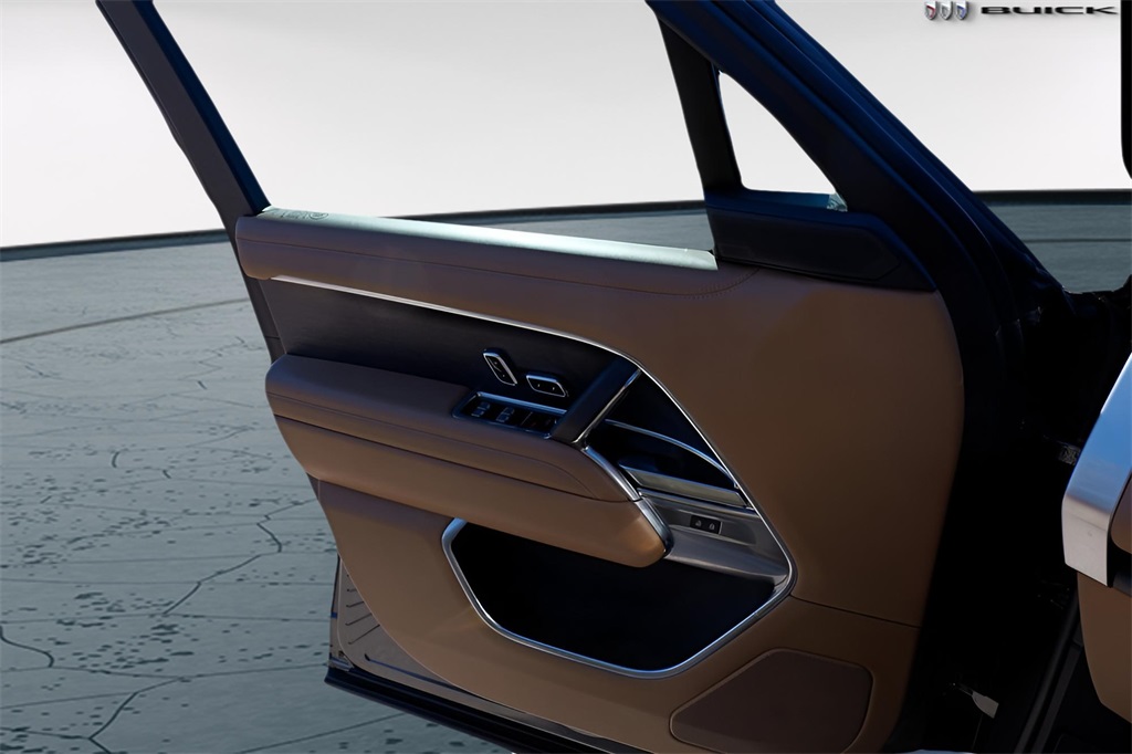 Used Car 2025 Land Rover Range Rover  Se For Sale Under $140,000 In Austin, Texas