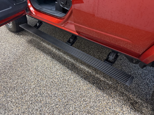 2022 Ford Bronco Outer Banks photo 2