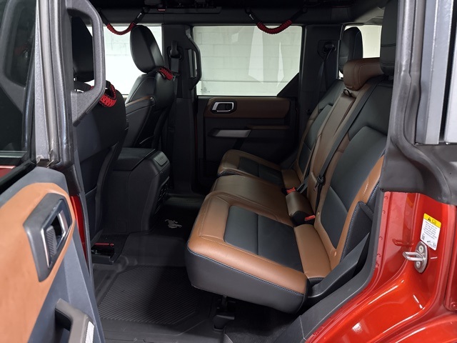 2022 Ford Bronco Outer Banks photo 4