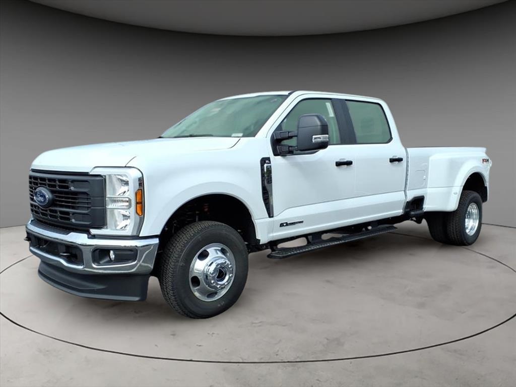 2026 Ford F-350 Super Duty XL Crew Cab LB DRW 4WD