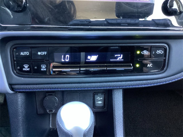 Used Car 2018 Toyota Corolla  L For Sale Under $15,000 In San Antonio, Texas