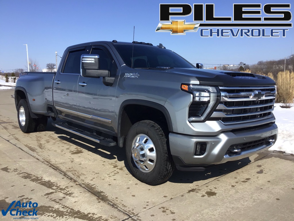 2025 Chevrolet Silverado 3500HD High Country Crew Cab 4WD