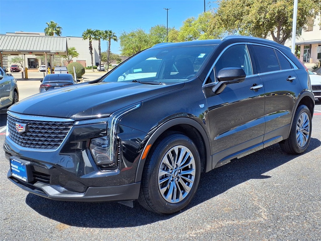 2025 Cadillac XT4 Premium Luxury FWD