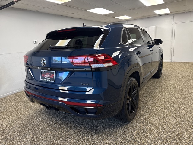 2023 Volkswagen Atlas Cross Sport V6 SEL R-Line photo 4