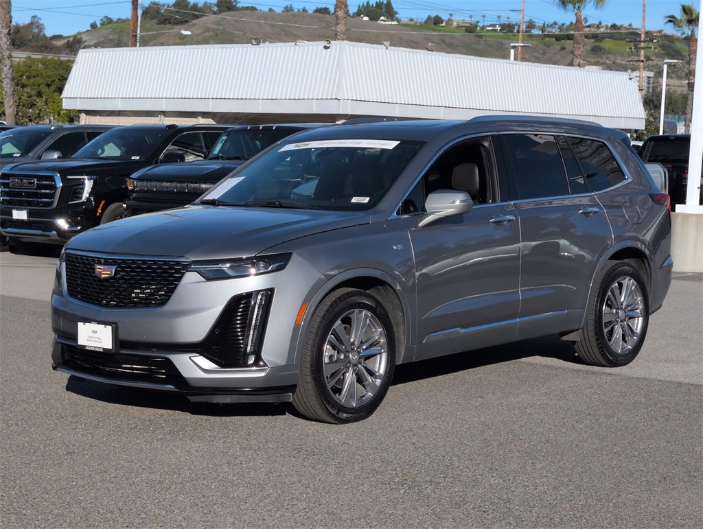 2025 Cadillac XT6 Premium Luxury FWD