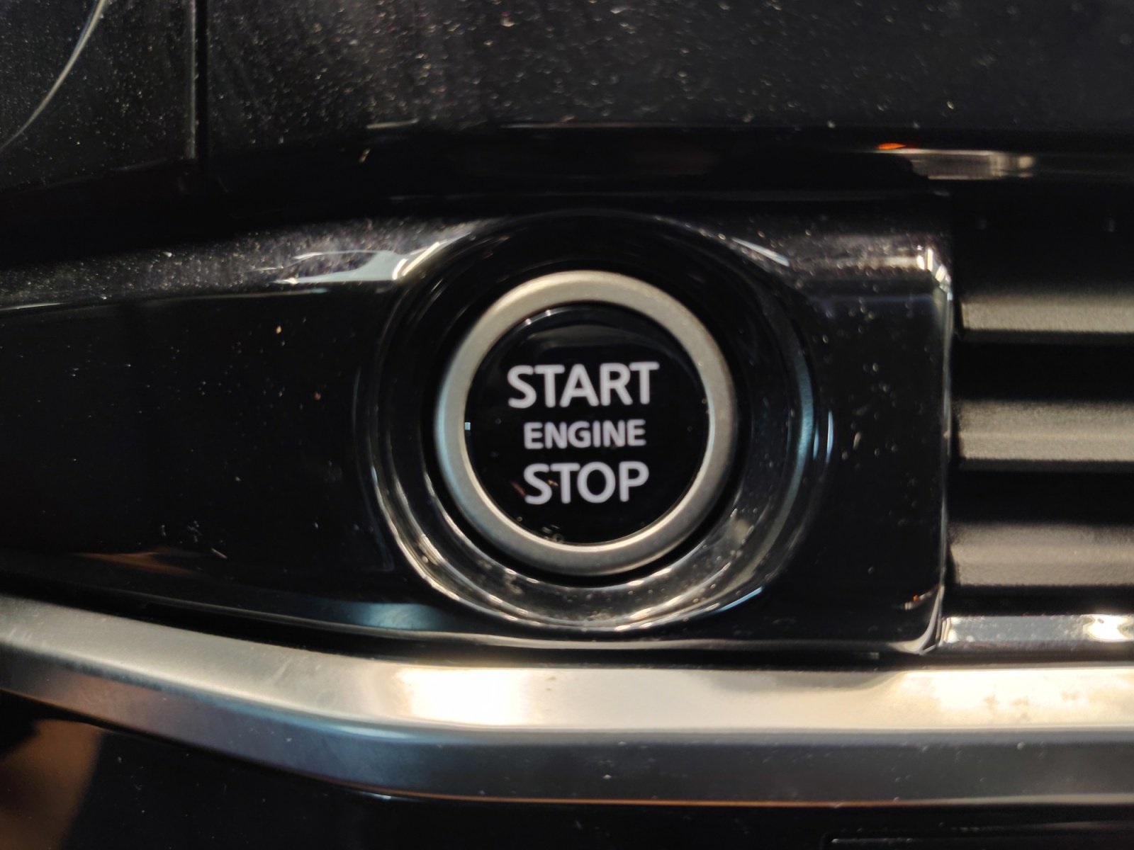 Used Car 2022 Nissan Pathfinder  Platinum For Sale Under $40,000 In San Antonio, Texas