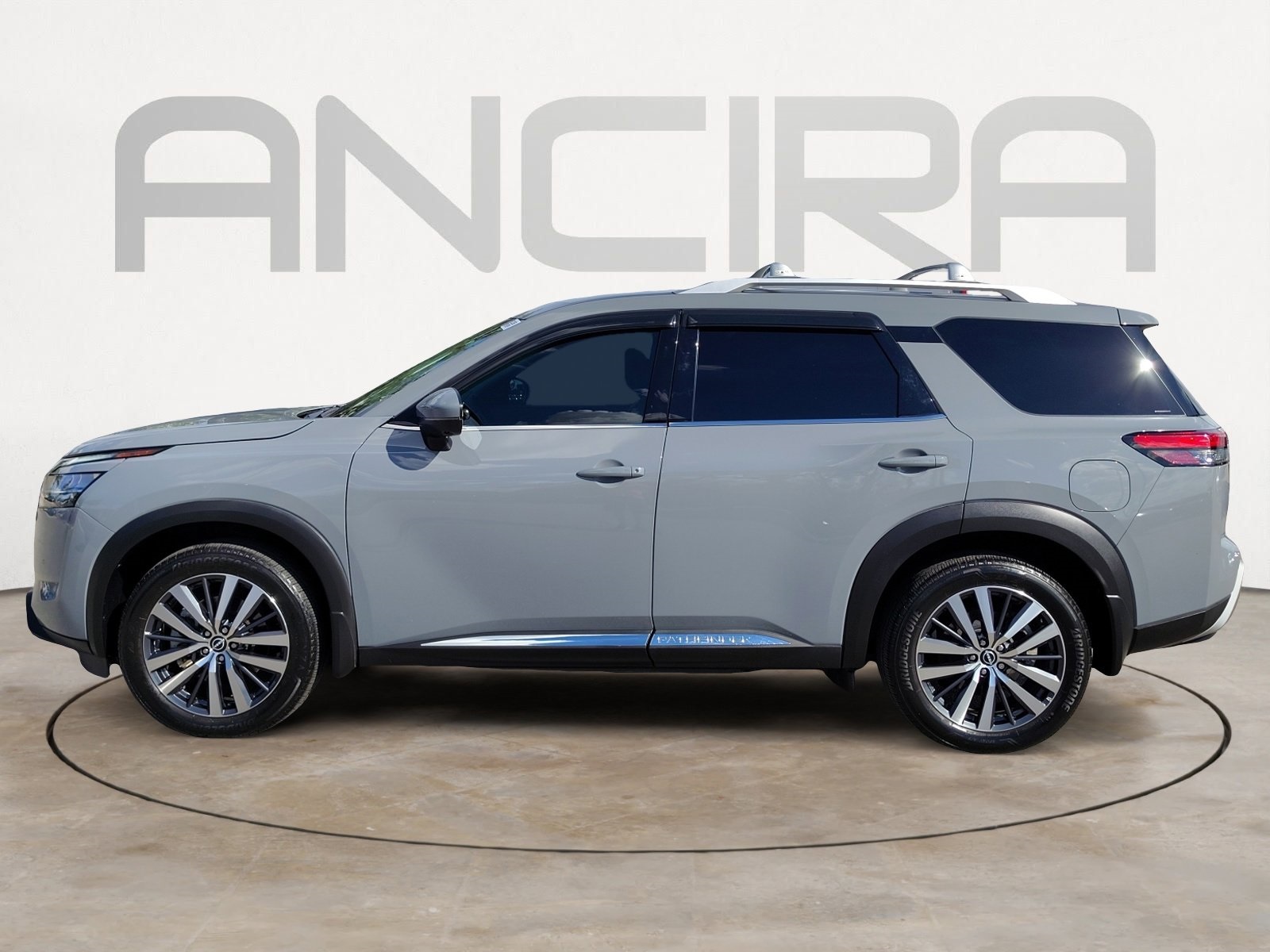 Used Car 2022 Nissan Pathfinder  Platinum For Sale Under $40,000 In San Antonio, Texas