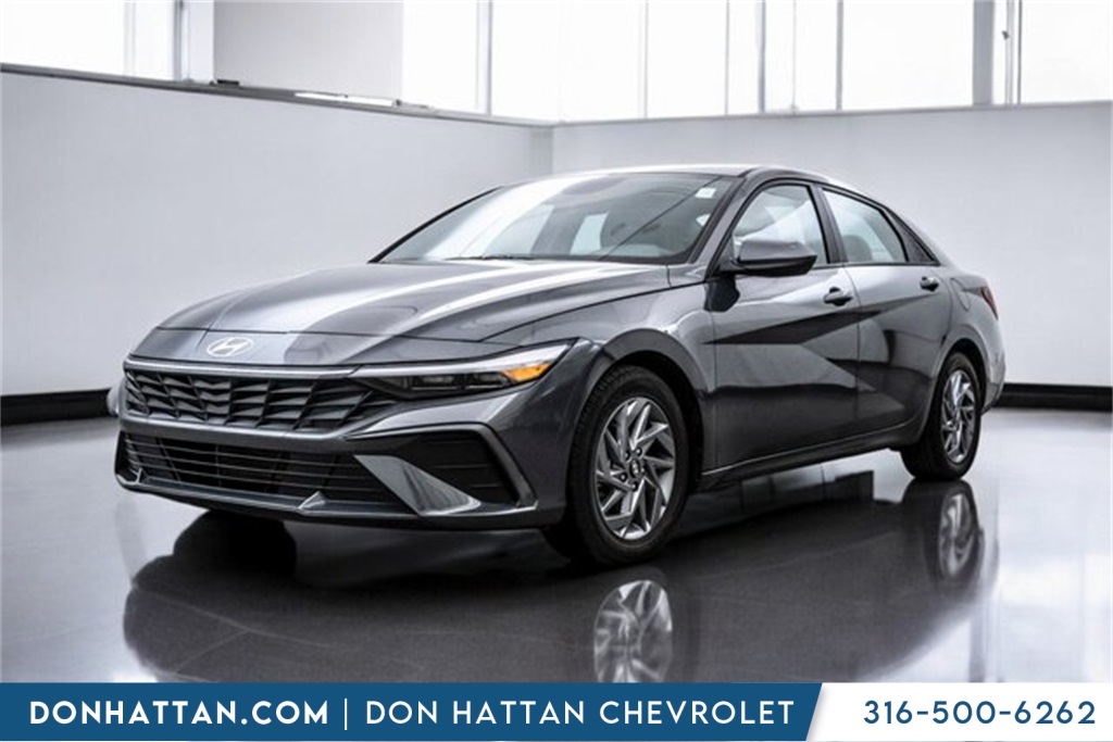 2024 Hyundai Elantra SEL FWD