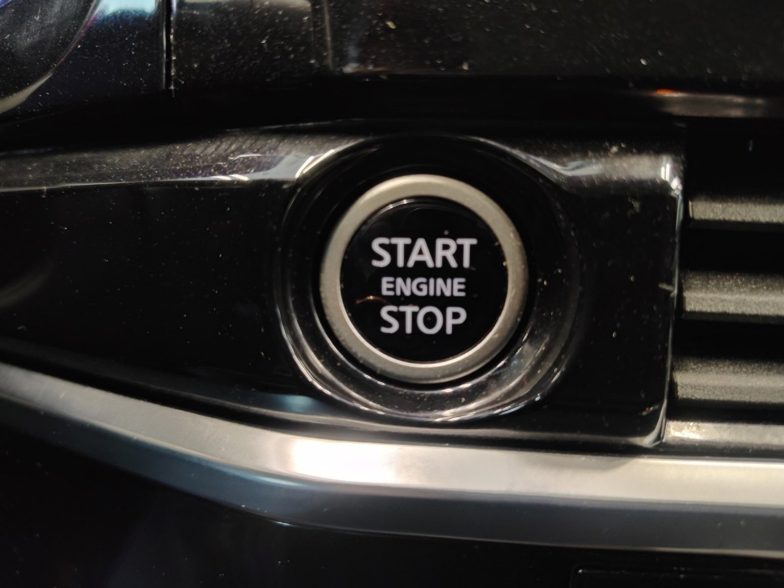 Used Car 2024 Nissan Pathfinder  Sl For Sale Under $35,000 In San Antonio, Texas