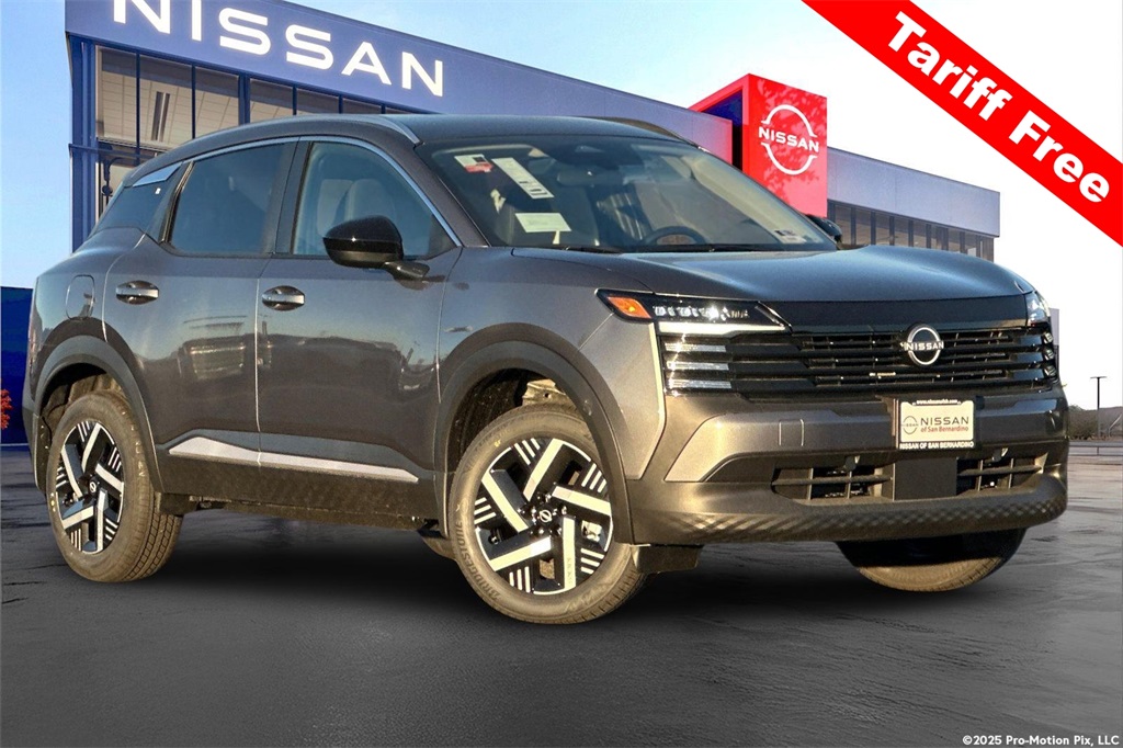 2026 Nissan KICKS SV's photo