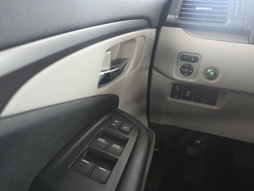 Thumbnail: 2019 Honda Pilot - 7