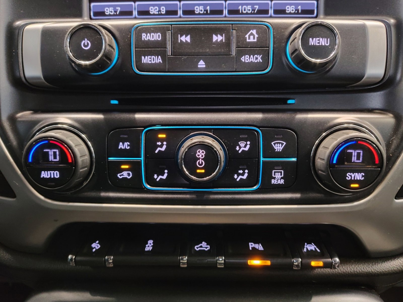 Used Car 2017 Gmc Sierra 1500  Slt For Sale Under $25,000 In San Antonio, Texas