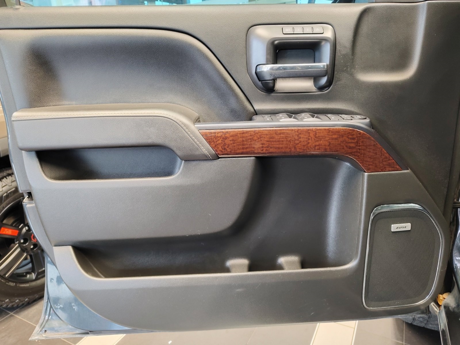 Used Car 2017 Gmc Sierra 1500  Slt For Sale Under $25,000 In San Antonio, Texas