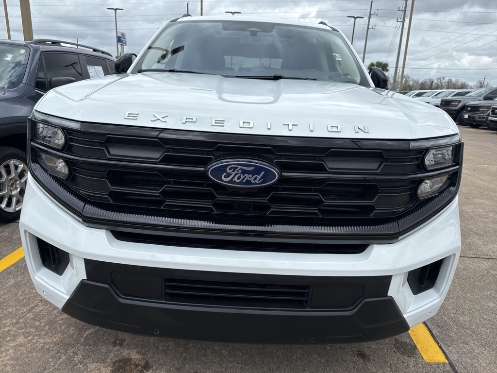 2025 Ford Expedition Active 4WD