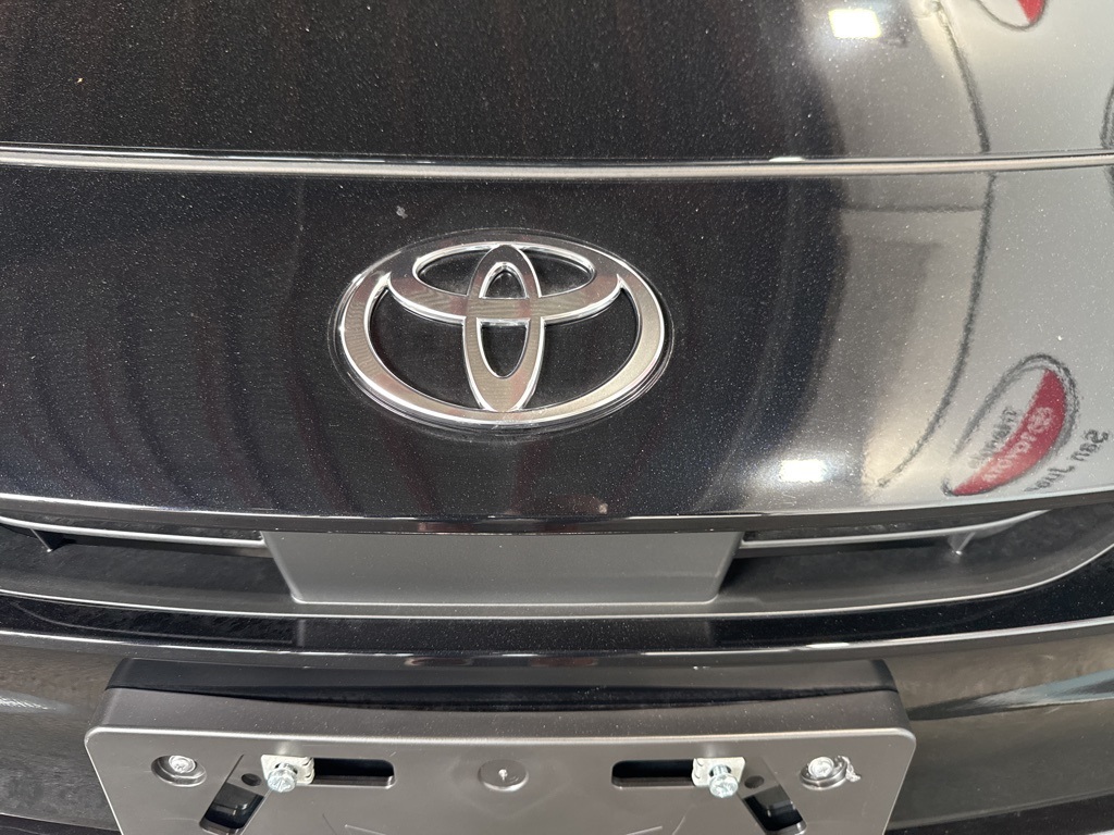 Thumbnail: 2025 Toyota Prius - 11