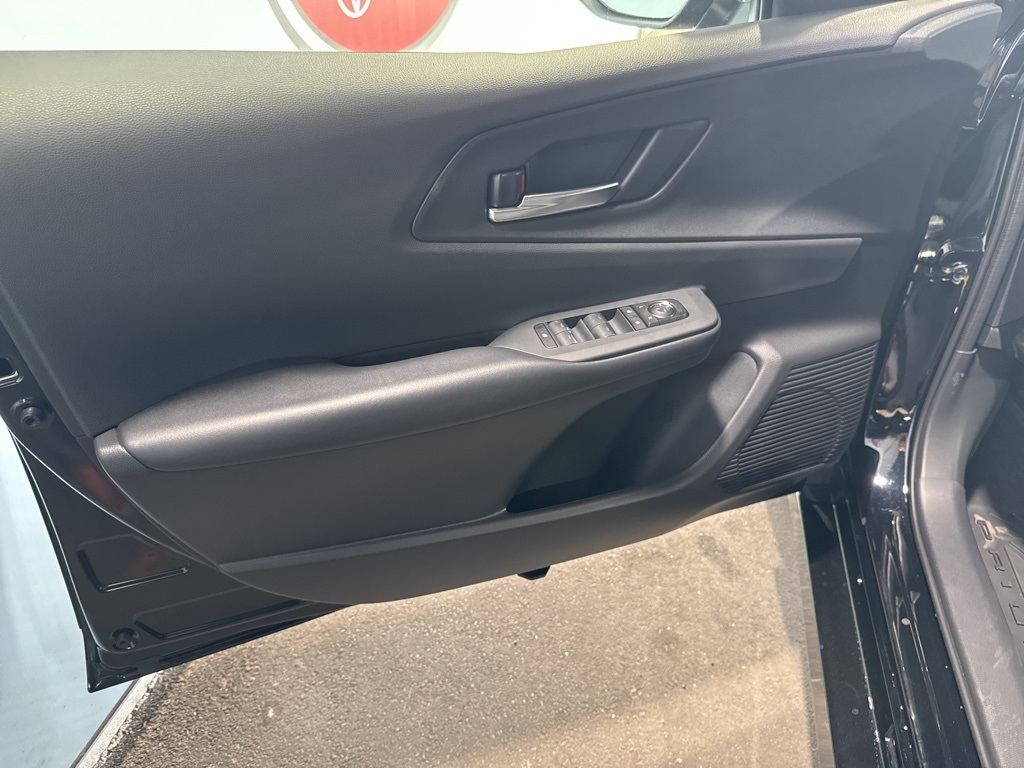 Thumbnail: 2025 Toyota Prius - 28