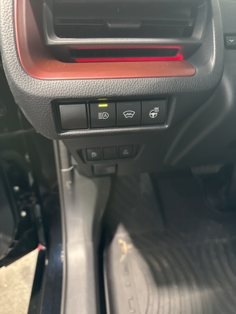 Thumbnail: 2025 Toyota Prius - 32