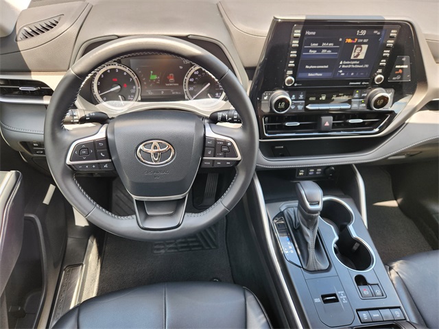 2022 Toyota Highlander XLE photo 26
