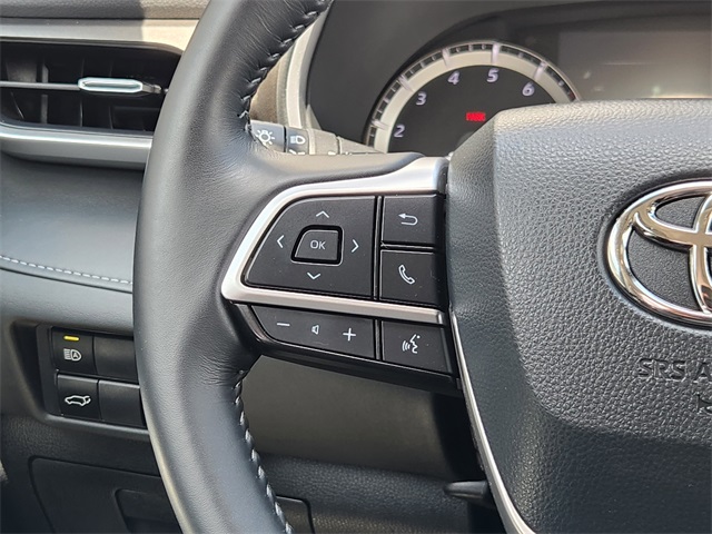 2022 Toyota Highlander XLE photo 27