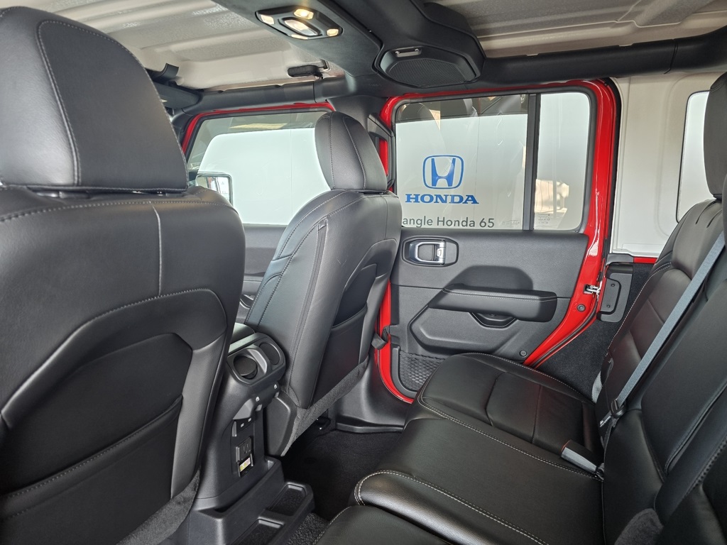 Thumbnail: 2021 Jeep Wrangler - 18