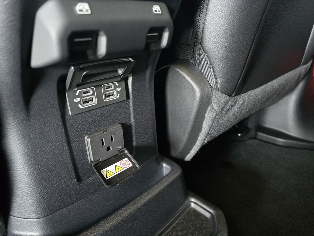 Thumbnail: 2021 Jeep Wrangler - 21