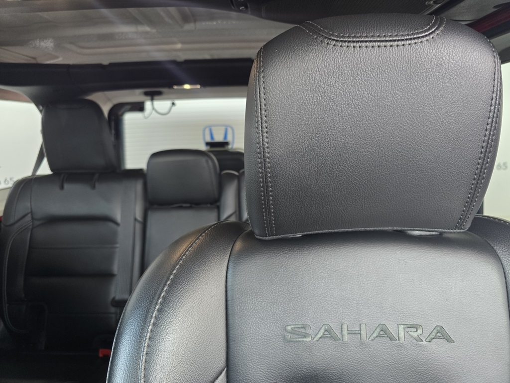 Thumbnail: 2021 Jeep Wrangler - 23