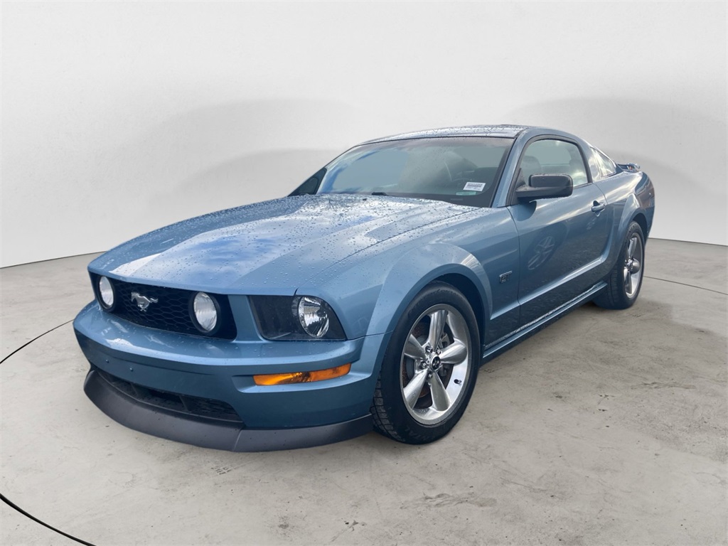 2006 Ford Mustang GT Premium RWD