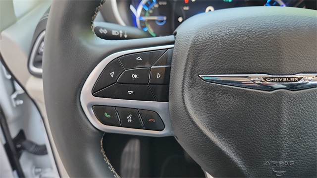 2023 Chrysler Pacifica Hybrid