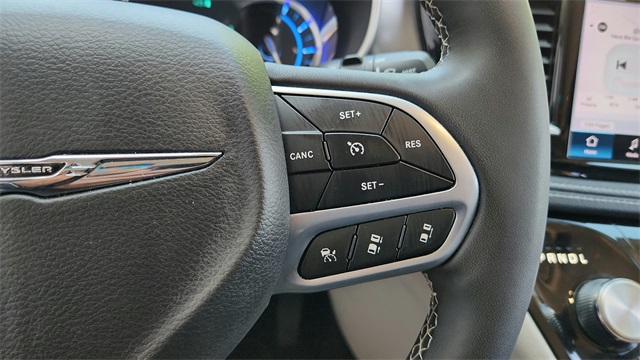 2023 Chrysler Pacifica Hybrid