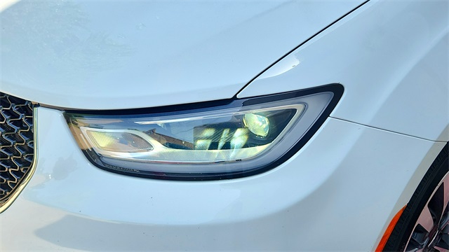 2023 Chrysler Pacifica Hybrid