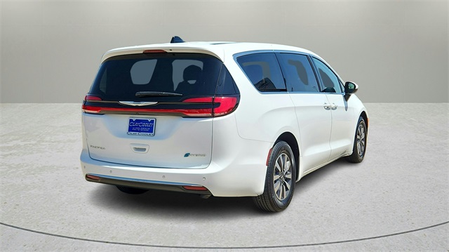 2023 Chrysler Pacifica Hybrid
