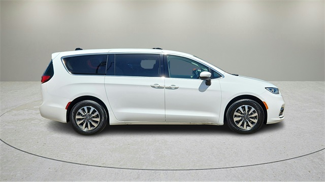 2023 Chrysler Pacifica Hybrid