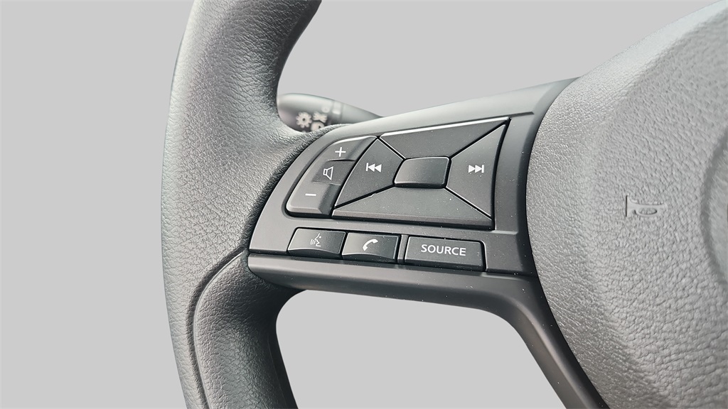 2025 Nissan Kicks Play