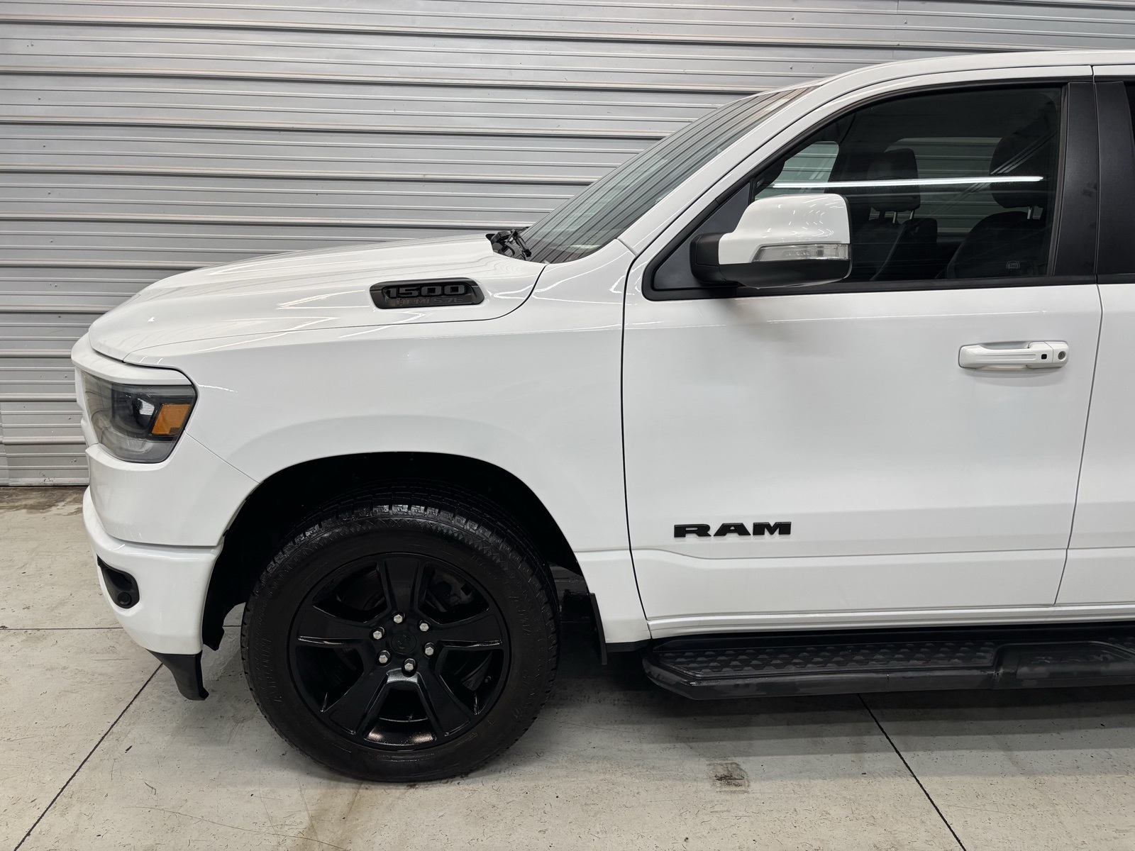 2016 Chevrolet Silverado 1500 LT photo 32