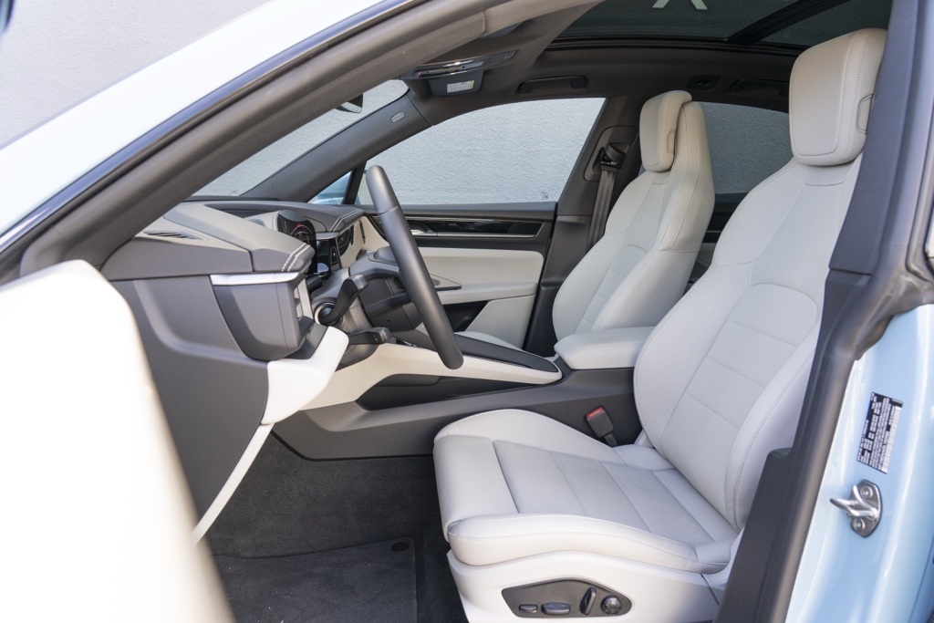 2025 Porsche Macan Electric 4S - Photo 11