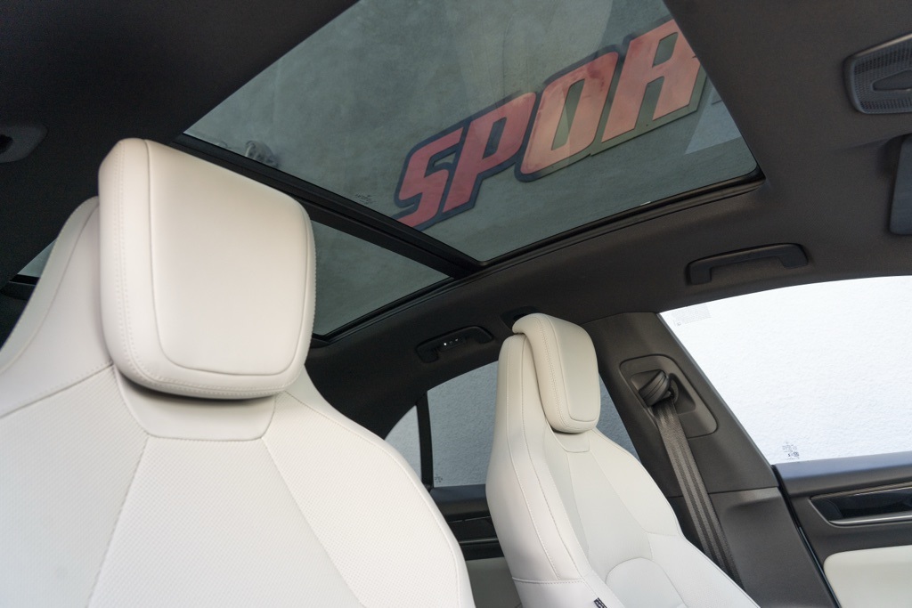 2025 Porsche Macan Electric 4S - Photo 42