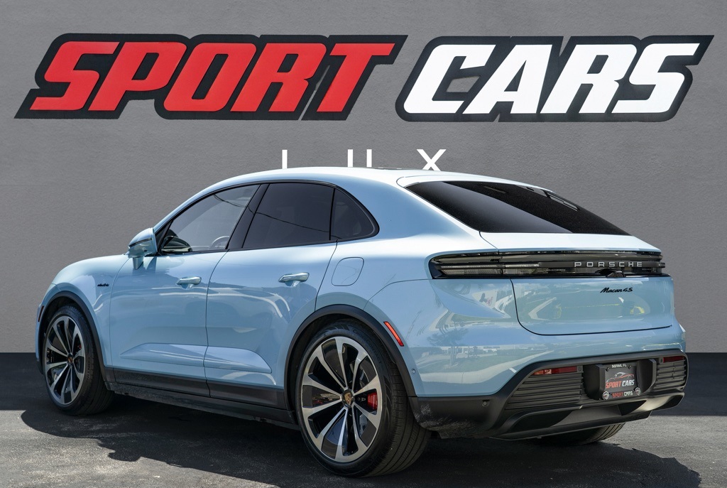 2025 Porsche Macan Electric 4S - Photo 6