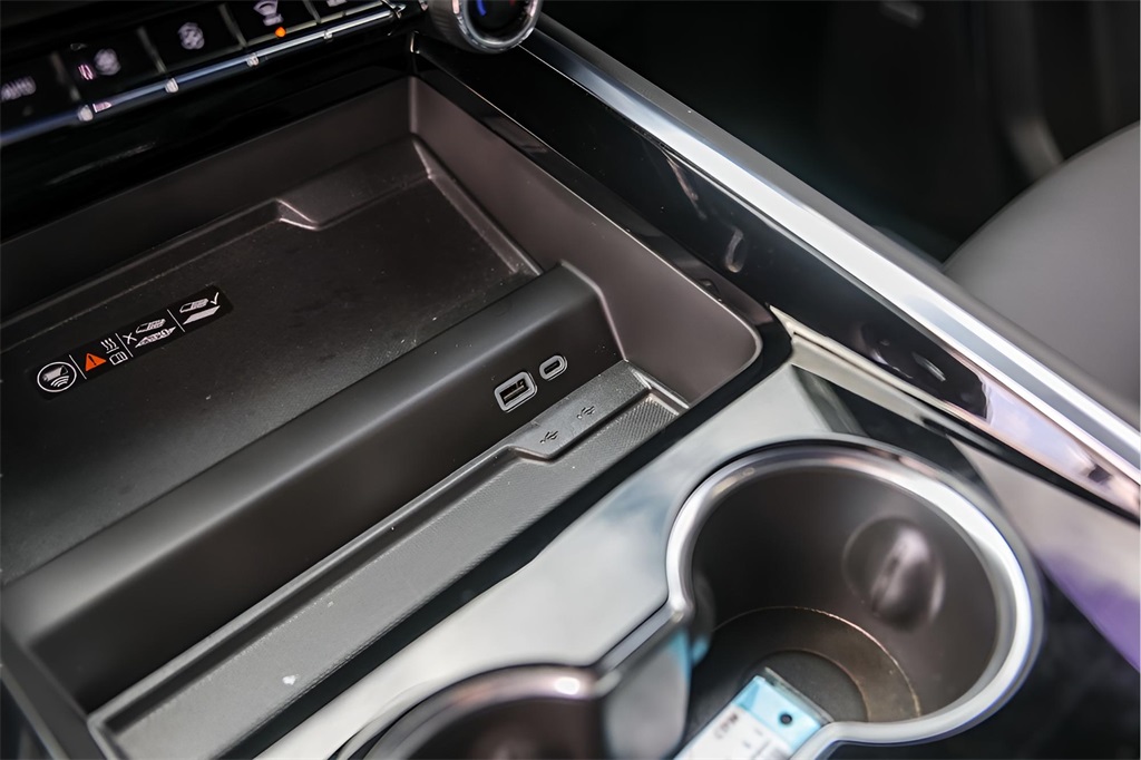 Used Car 2025 Chevrolet Suburban  Z71 For Sale Under $80,000 In Austin, Texas