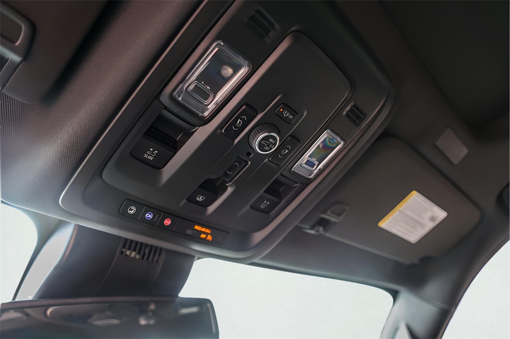 Used Car 2025 Chevrolet Suburban  Z71 For Sale Under $80,000 In Austin, Texas