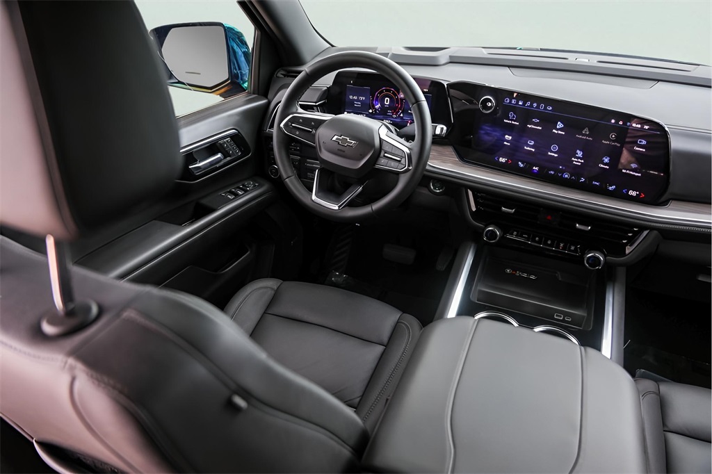 Used Car 2025 Chevrolet Suburban  Z71 For Sale Under $80,000 In Austin, Texas