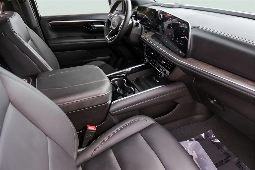 Used Car 2025 Chevrolet Suburban  Z71 For Sale Under $80,000 In Austin, Texas